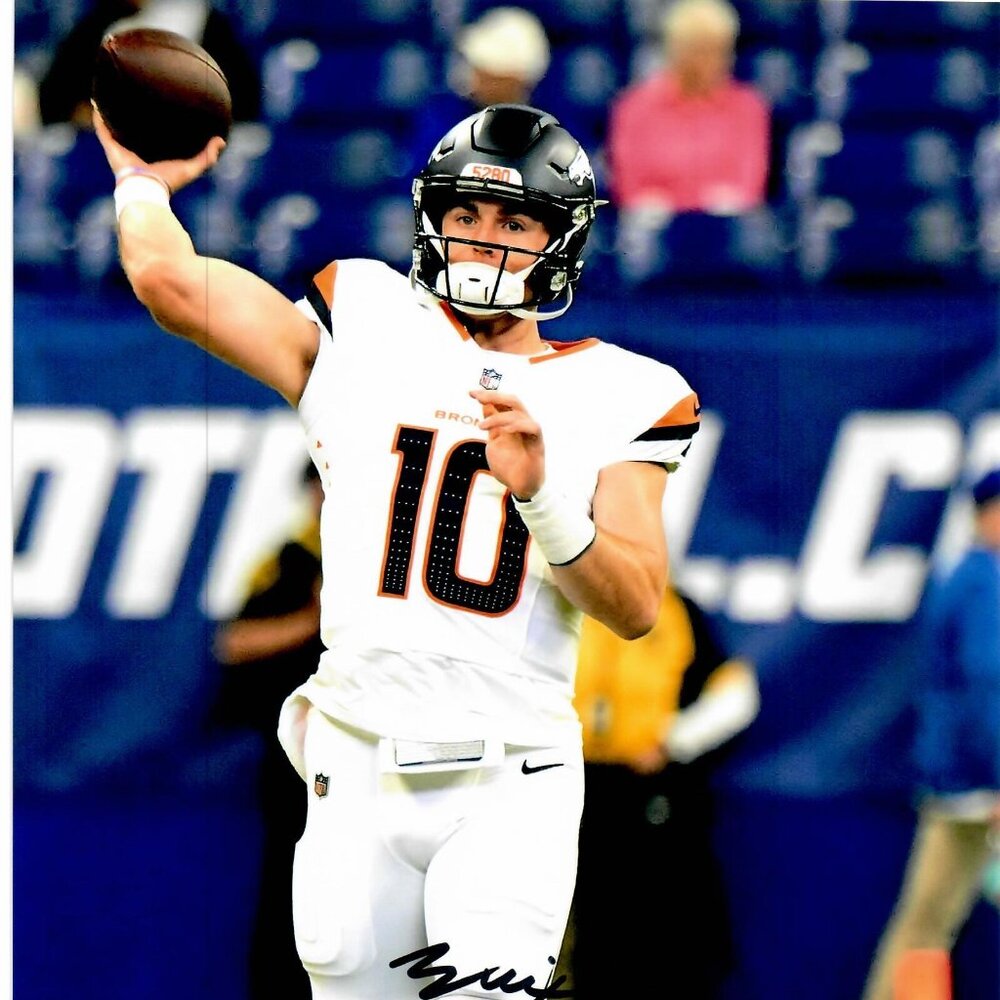 Bo Nix Autographed Denver Broncos Quarterback Signed 8x10 Photo
